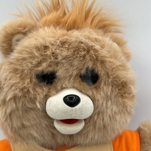 Teddy Ruxpin animated singing plush, not the one with cassette player - Picture 5 of 11